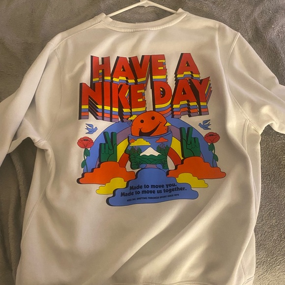 Nike pull over - Picture 3 of 3